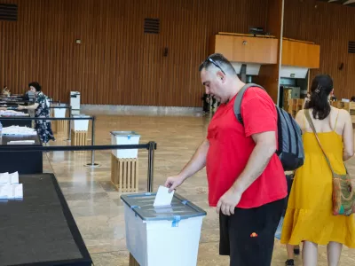 - 07.07.2026. - Predčasno glasovanje za Referendum o spremenjenem parkirnem odloku. Gospodarsko razstavi&scaron;če Ljubljana.//FOTO: Bojan Velikonja