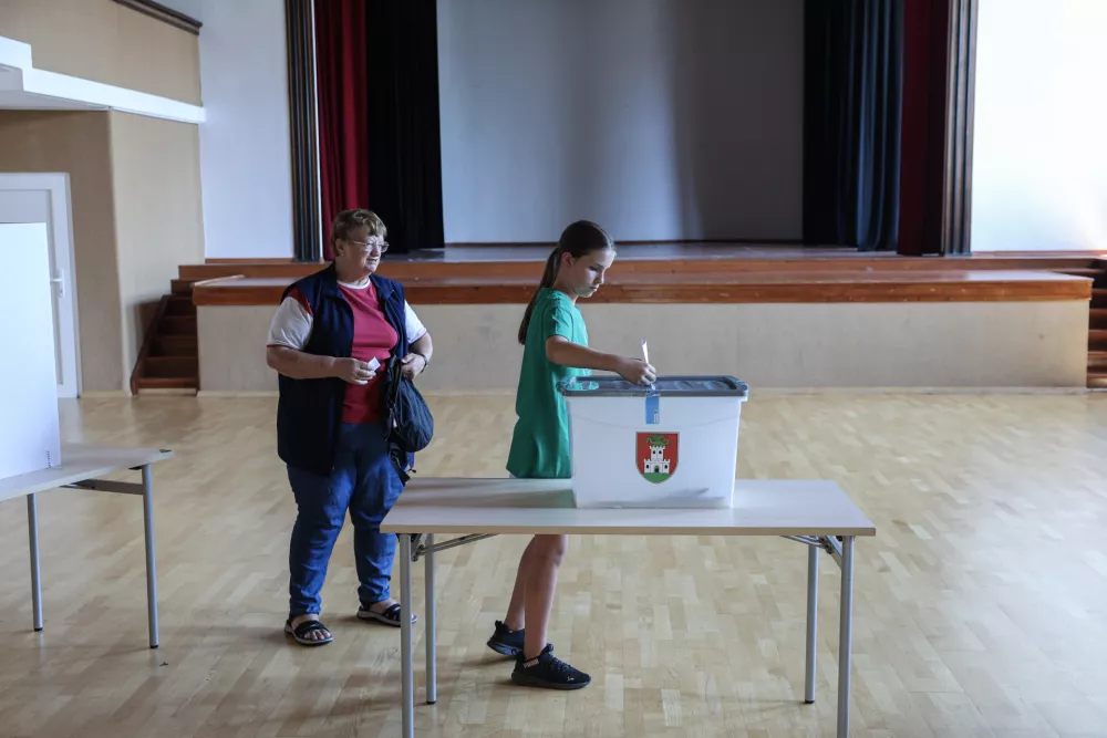 - 12.07.2026 - referendum MOL - Sostro//FOTO: Jaka Gasar