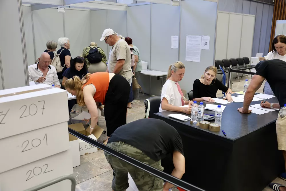 Znani neuradni rezultati parkirnega referenduma: kvorum ni bil dosežen