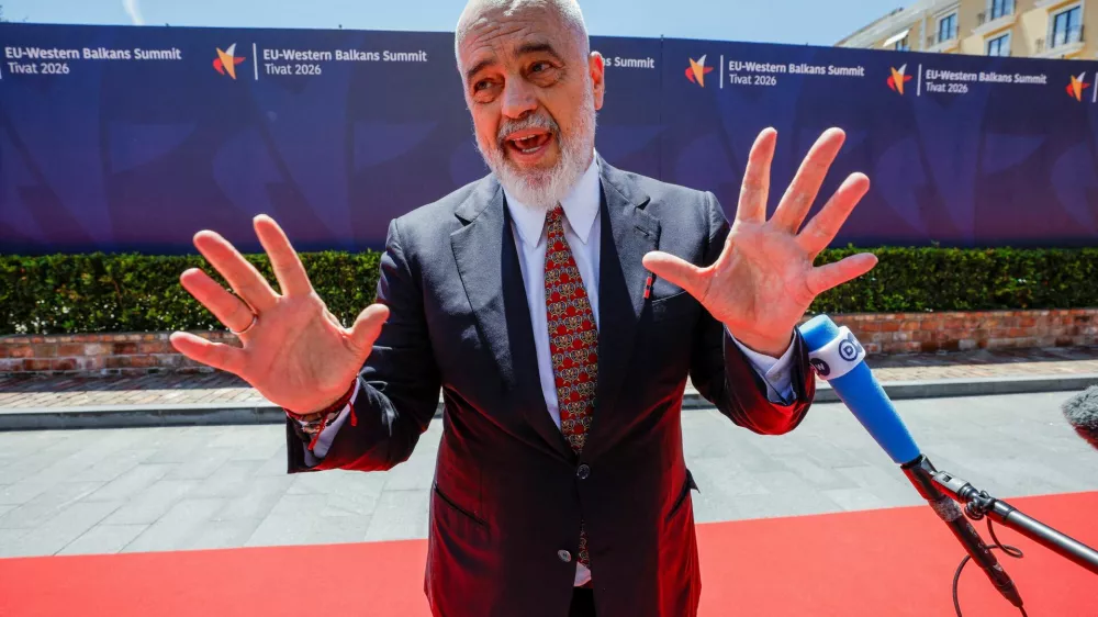 Albania's Prime Minister Edi Rama speaks with the media as he arrives for the EU-Western Balkans Summit in Tivat, Montenegro, June 5, 2026. REUTERS/Stevo Vasiljevic   TPX IMAGES OF THE DAY