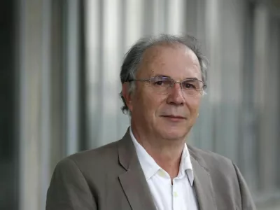 Neven Borak, ekonomist