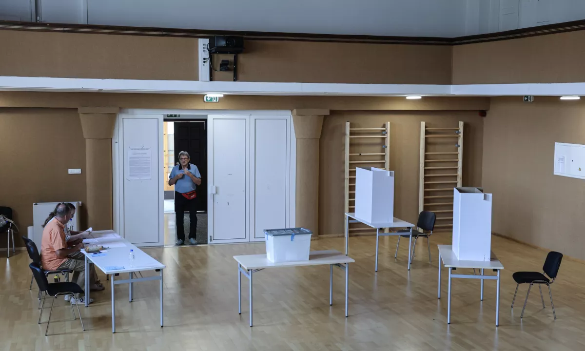 Župan v prvem odzivu na izid referenduma: Član civilne iniciative naj se posuje s pepelom!