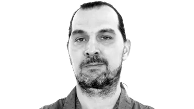 Gregor Butala- Redakcija Dnevnik 2024 - portreti za komentarje in kolumne - kolumnisti - komentatorji &ndash; novinarji - portret //FOTO: Luka Cjuha