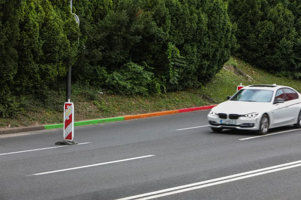 - 14.07.2026. - Narisane označbe za poplave pred podvozom Celov&scaron;ke ceste v Ljubljani.//FOTO: Bojan Velikonja