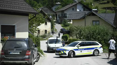 Mo&scaron;ki je v okolici Moravč ustrelil biv&scaron;o ženo in jo hudo ranil, potem pa sodil &scaron;e sebi. 