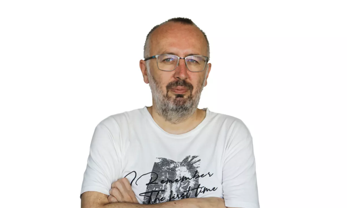 Vse večji spektakel, ki vse bolj izgublja dušo