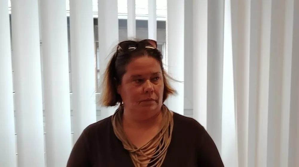 Direktorica preslepila uradnike s ponarejenimi življenjepisi