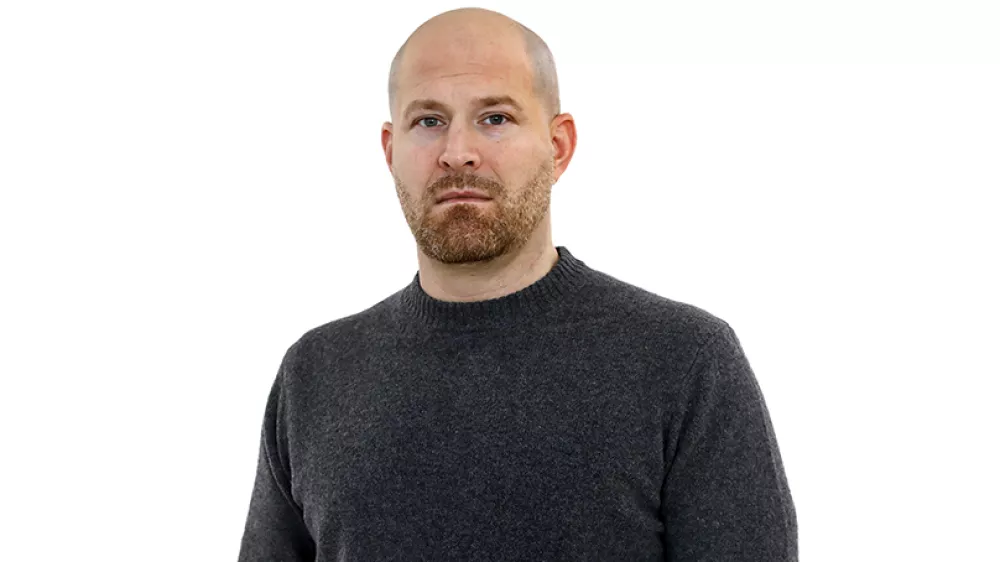 Matjaž TerzičZA ONLINE - Redakcija Dnevnik 2024 - portreti za komentarje in kolumne - kolumnisti - komentatorji &ndash; novinarji - portret //FOTO: Luka Cjuha