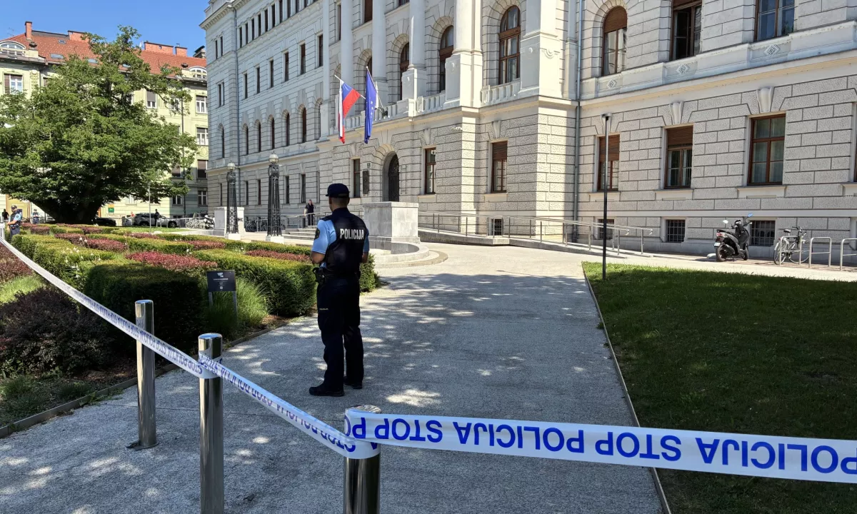Skok v učinkovitejši pregon ali politični prevzem pravosodja?