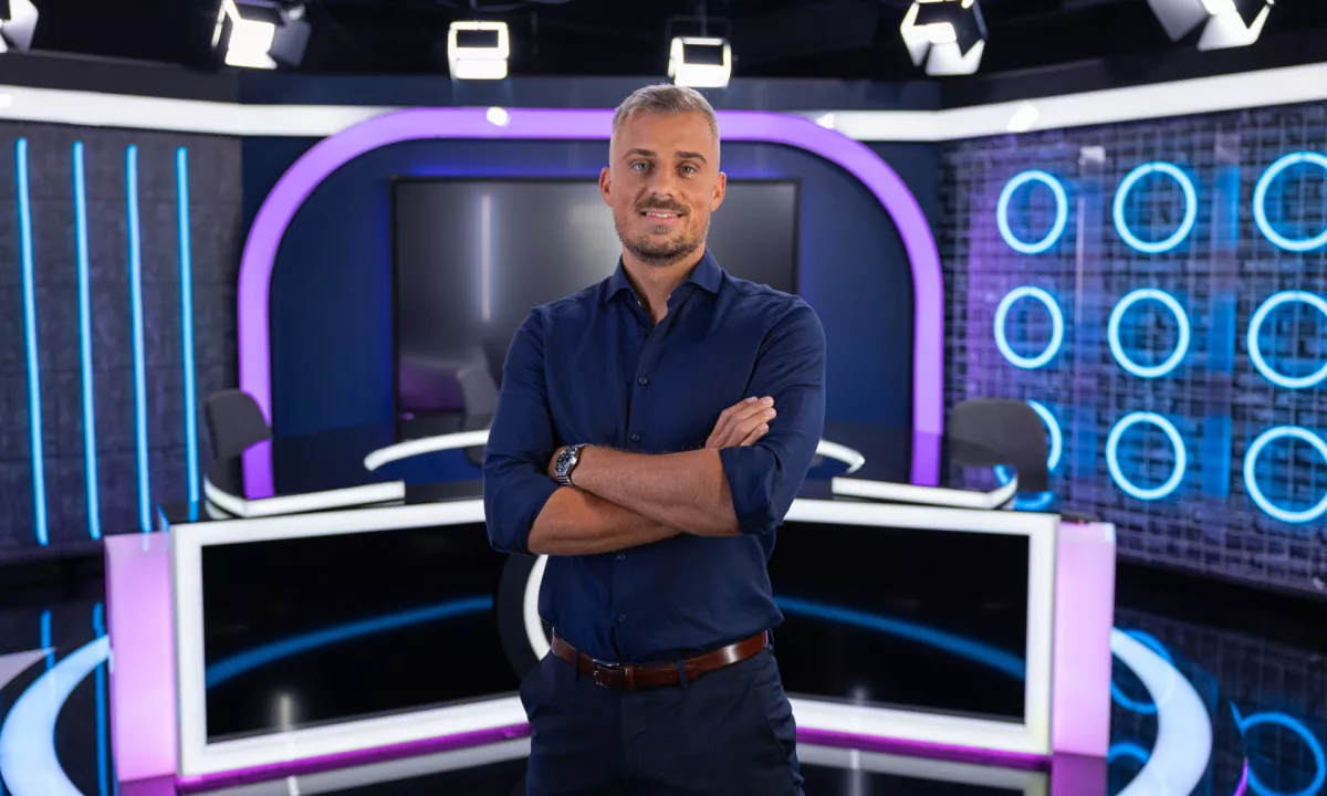 Denis Šme brez dlake na jeziku opozarja na temno plat tehnologije