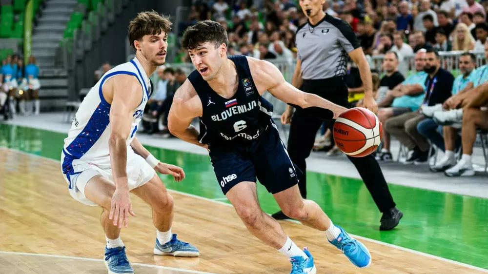 ko&scaron;arka, U20, Stožice
