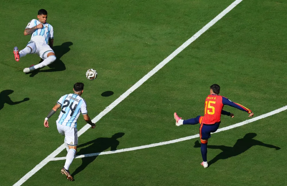 Soccer Football - FIFA World Cup 2026 - Final - Spain v Argentina - New York/New Jersey Stadium, East Rutherford, New Jersey, U.S. - July 19, 2026 Spain's Alex Baena shoots at goal REUTERS/Mike Segar