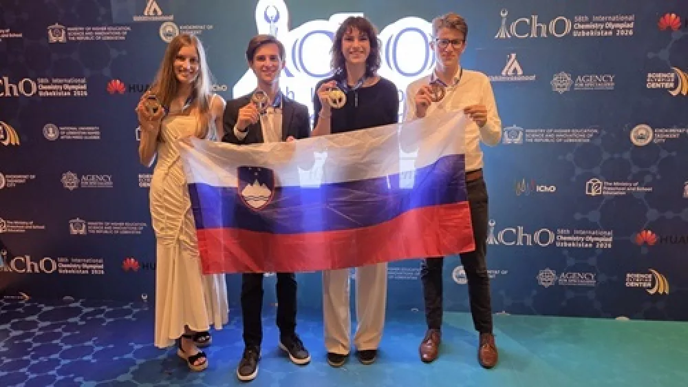 Mladi kemiki so se z Mednarodne kemijske olimpijade vrnili s &scaron;tirimi medaljami. Foto: ZOTKS