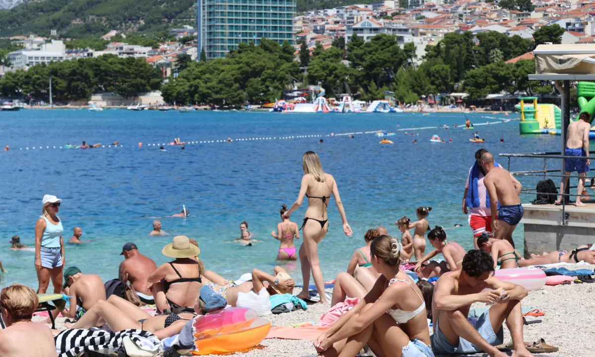 Od kazni za uriniranje v morju do prepovedi za slone: najbolj nenavadna pravila na evropskih plažah
