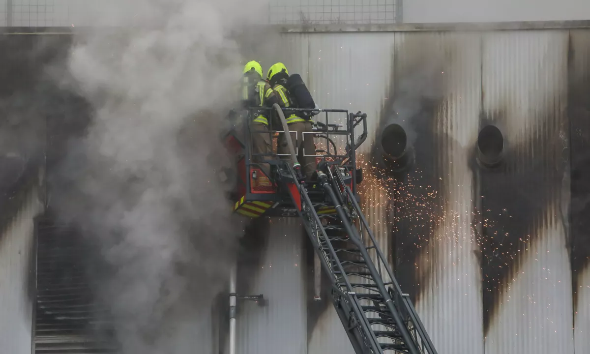 Preiskava zaključena, a vzroka za uničujoči požar v Sparu niso odkrili