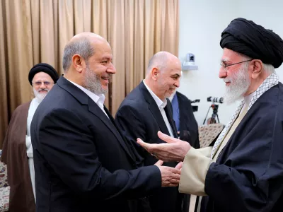 FILE PHOTO: Iran's Supreme Leader Ayatollah Ali Khamenei meets with Hamas leader Khalil al-Hayya in Tehran, Iran, February 8, 2025. Office of the Iranian Supreme Leader/WANA (West Asia News Agency)/Handout via REUTERS ATTENTION EDITORS - THIS PICTURE WAS PROVIDED BY A THIRD PARTY./File Photo