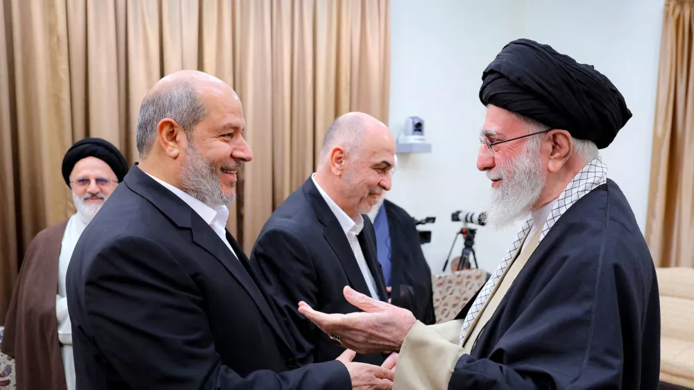 FILE PHOTO: Iran's Supreme Leader Ayatollah Ali Khamenei meets with Hamas leader Khalil al-Hayya in Tehran, Iran, February 8, 2025. Office of the Iranian Supreme Leader/WANA (West Asia News Agency)/Handout via REUTERS ATTENTION EDITORS - THIS PICTURE WAS PROVIDED BY A THIRD PARTY./File Photo