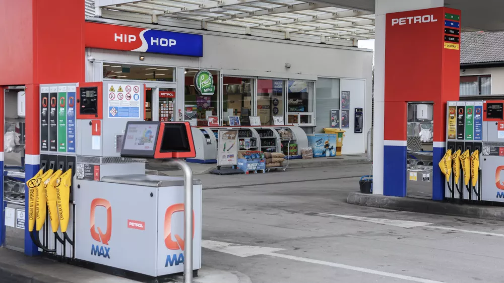 - 14.03.2026 - nedelujoča bencinska črpalka, kriza z nafto, gorivo, nafta, Petrol//FOTO: Jaka Gasar