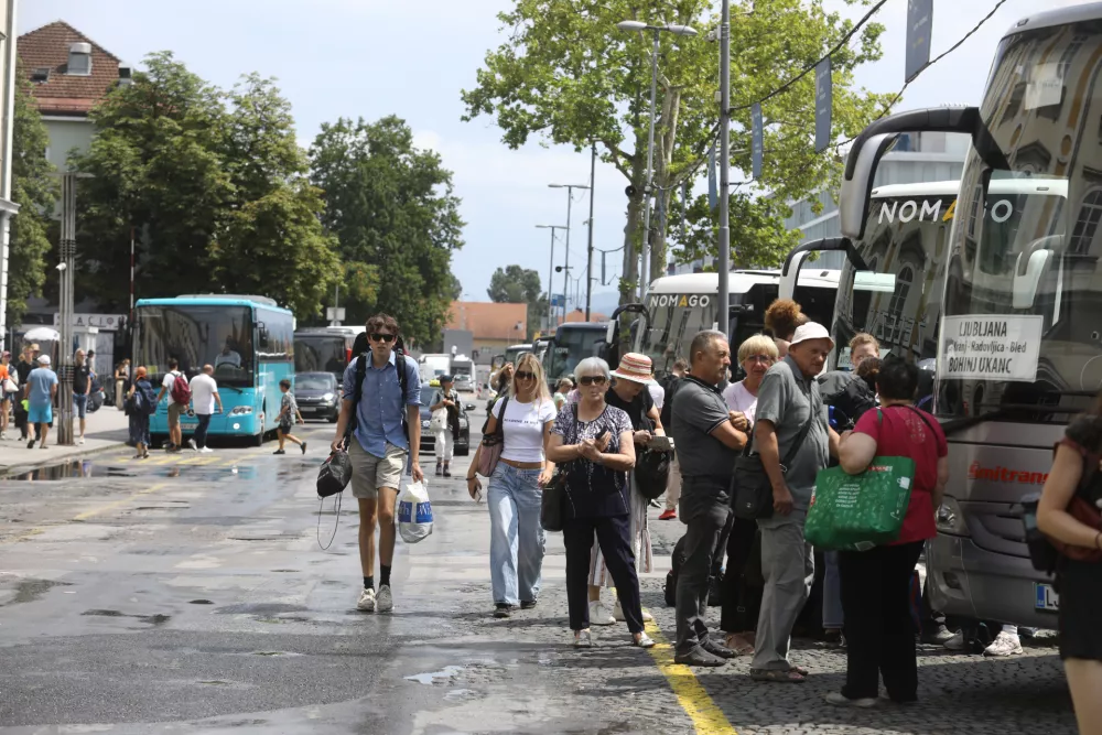 21.07.2026 - Avtobusna postaja Ljubljana- avtobus - upokojenci Foto: Luka Cjuha