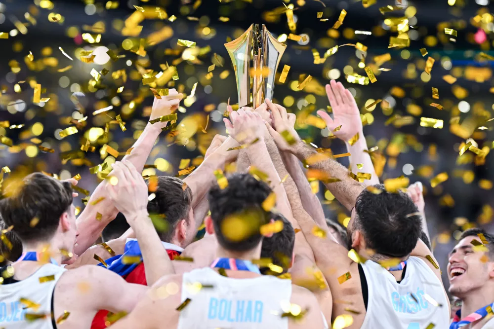 Ljubljana, Arena Stozice.Slovenska kosarkarska reprezentanca mlajsih clanov se bo v finalu evropskega prvenstva do 20 let pomerila z zmagovalcem dvoboja med Srbijo in Spanijo / Foto: Jure Makovec/sta