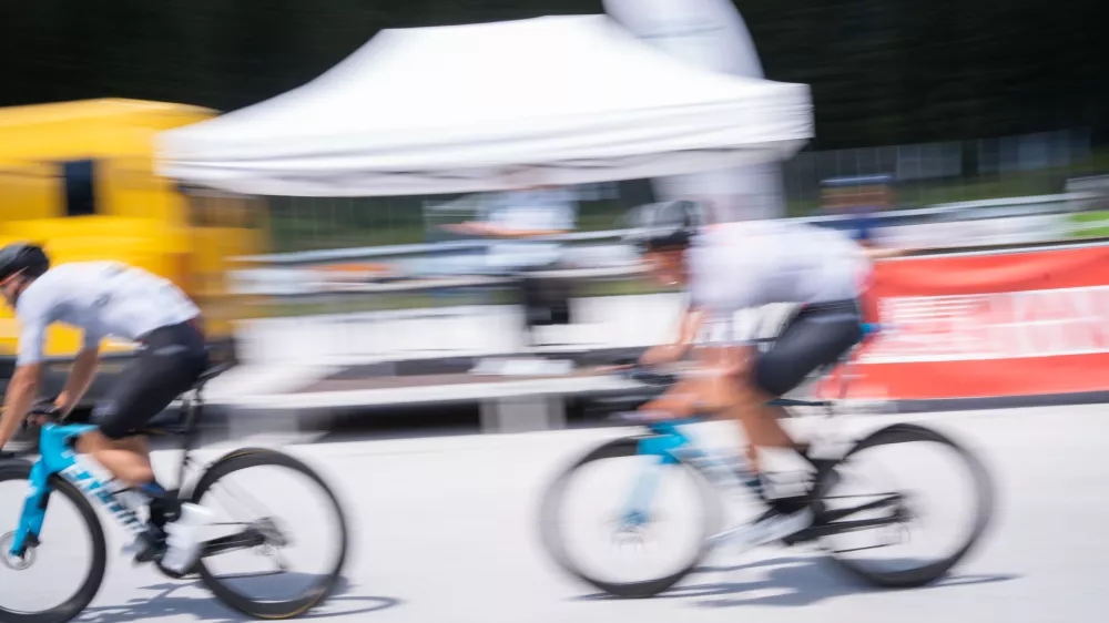 Pokljuka.Kolesarjenje, kolesa, kolesarji.