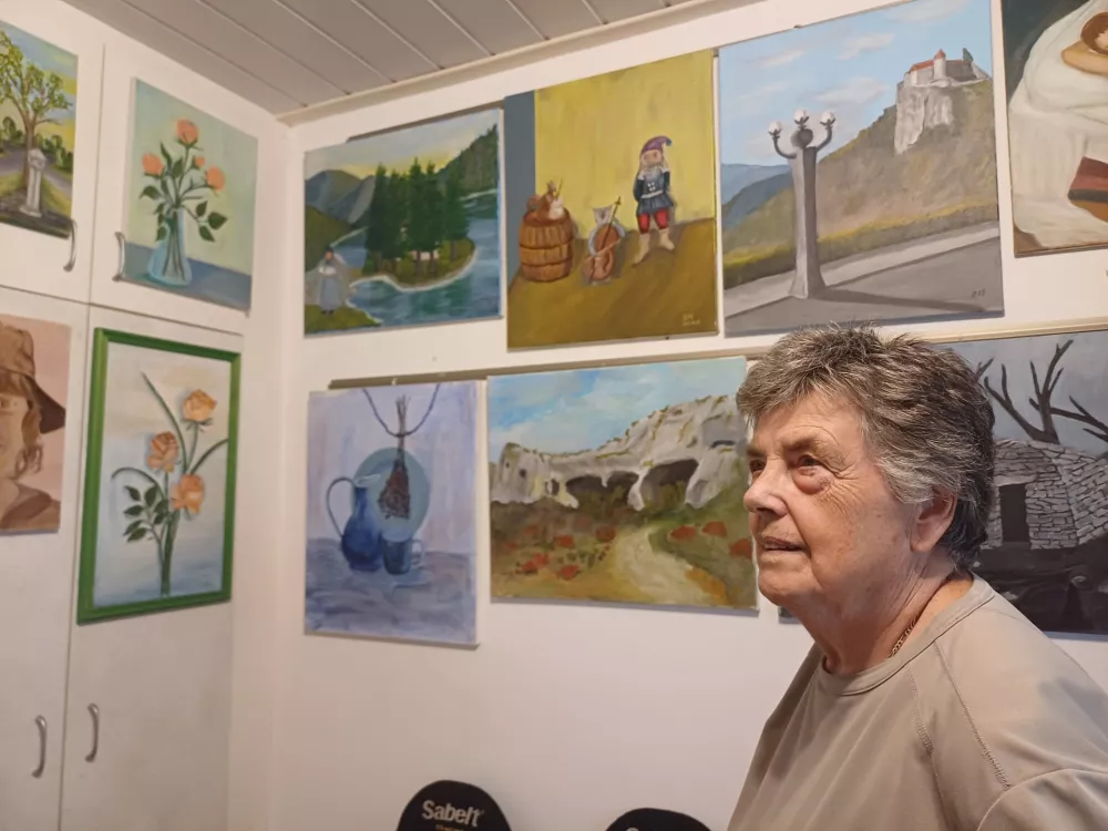 Marija Zevnik, ljubiteljska slikarka / Foto: Nata&scaron;a Bucik Ozebek
