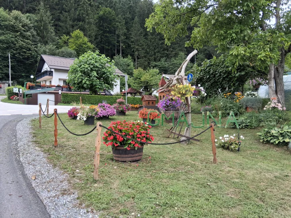 &scaron;trekna Gmajna naselje / Foto: Katja Petrovec