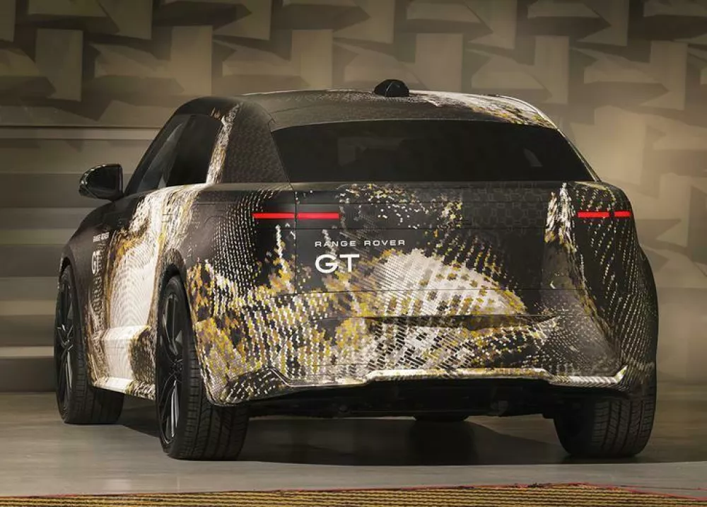 Range Rover predstavlja petega člana družine