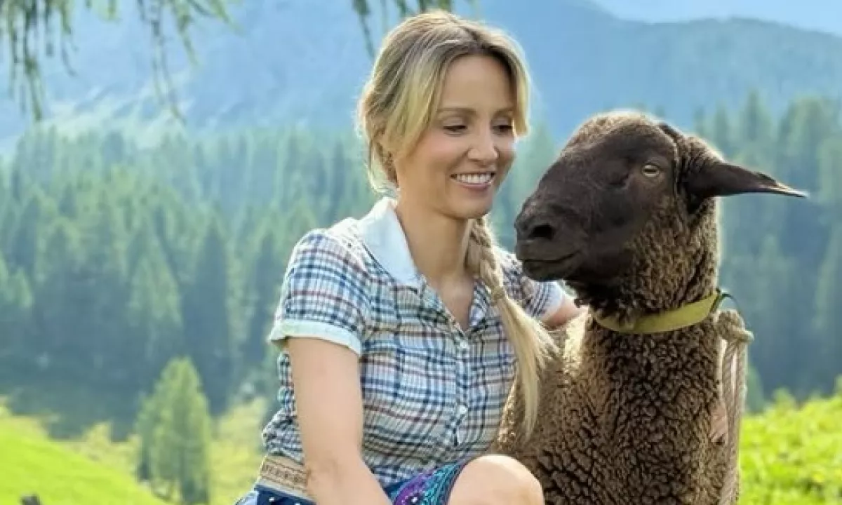 Škandal zaradi podnapisov: umetna inteligenca je "kmečke fante" spremenila v "naciste"