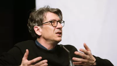 Grega RepovžFoto STALjubljana, Cankarjev dom.V okviru dogodkov Fabula pred Fabulo predavanje britanskega komparativista, filozofa in druzbenega kritika Terryja Eagletona o vlogi upanja v umetnosti, zgodovini, druzbi in politiki.Odgovorni urednik Mladine Grega Repovz.Foto: Daniel Novakovic/STA