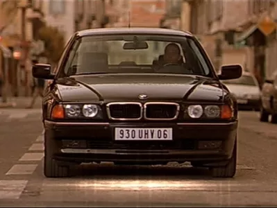 BMW serije 7 v filmu Prena&scaron;alec (The Transporter). / Foto: Imcdb