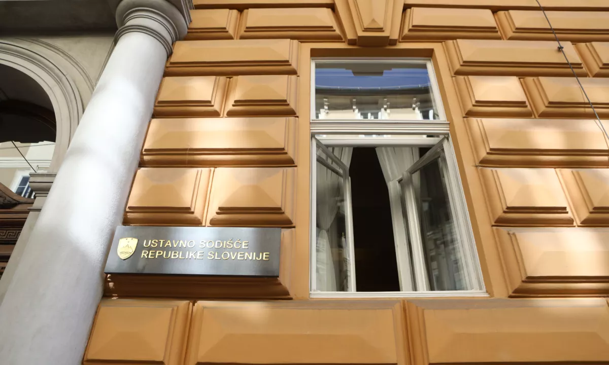 Gordijski vozel: Bodo ustavni sodniki dopustili referendum o interventnem zakonu?