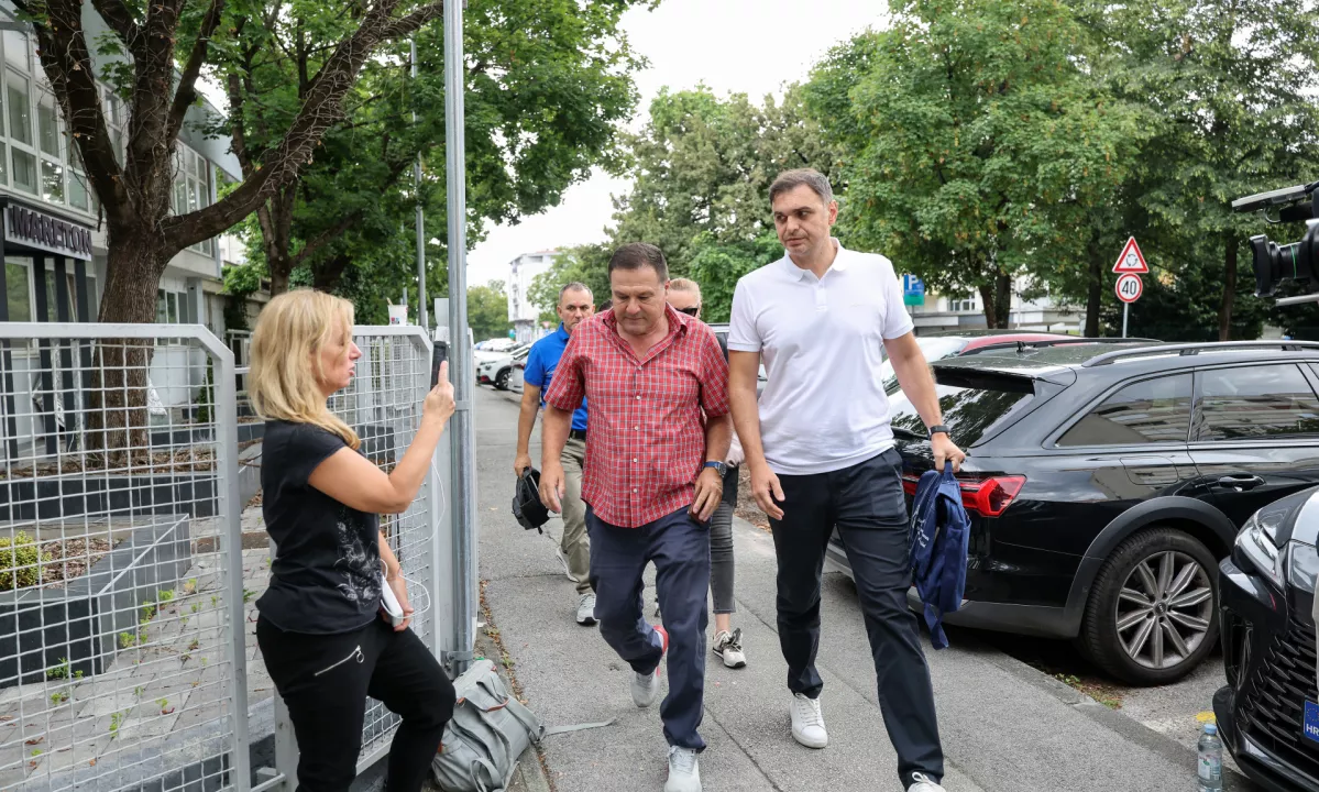 Afera Pavlek: Šegota po aretaciji odstopil s položaja, njegovo ženo izpustili