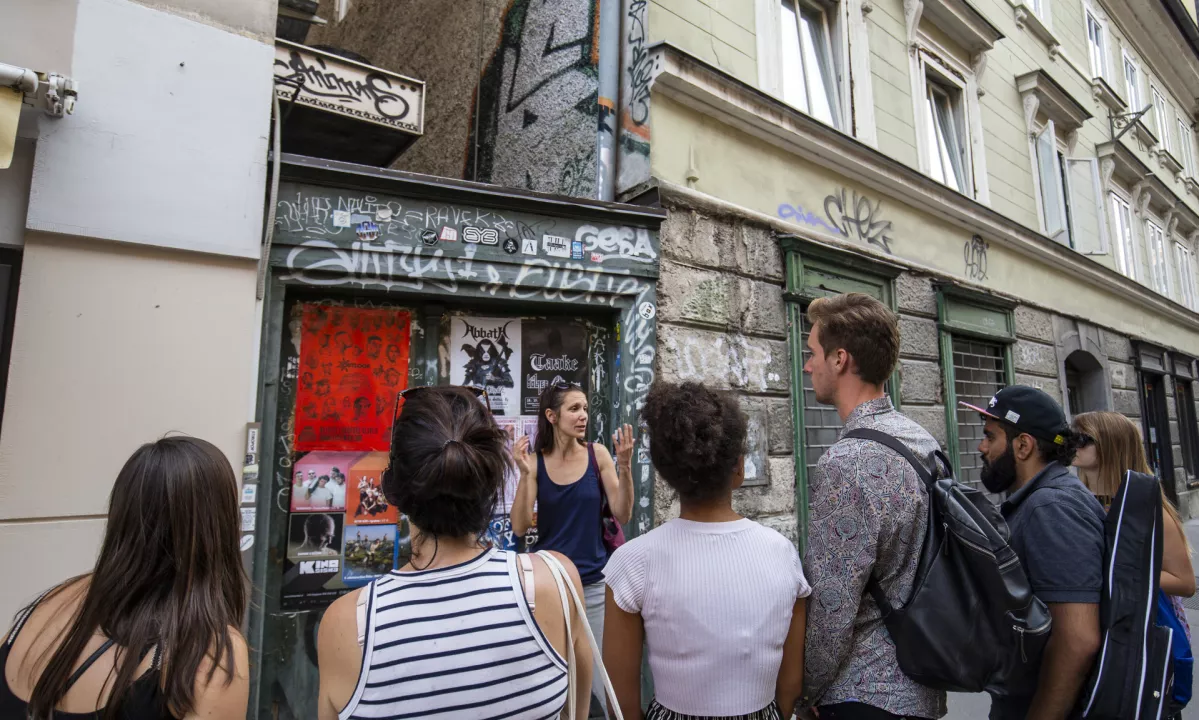 Ljubljana z največ težavami: Konec tolerance do nelegalnega turističnega vodenja?