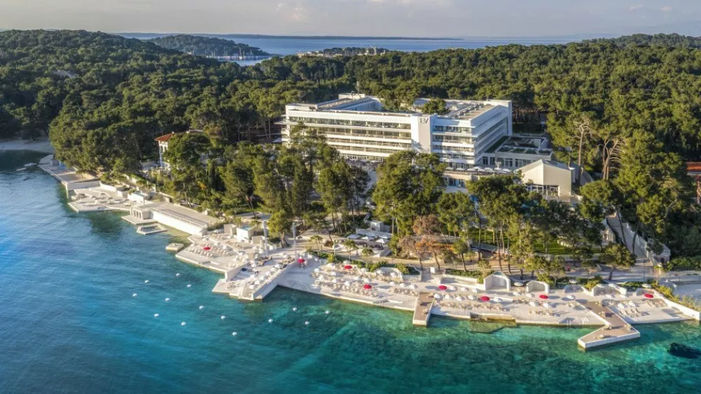 Hotel Bellevue na Malem lo&scaron;inju