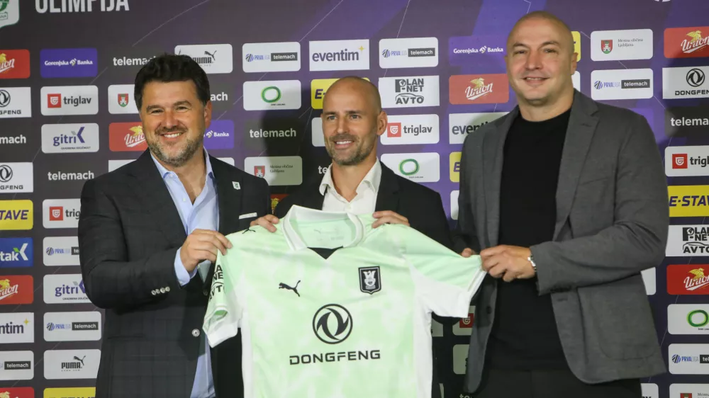 - Igor Bari&scaron;ić, direktor,- Miha Brečko, trener Olimpije,- Necat Ayg&uuml;n, &scaron;portni direktor,- 12.06.2026. - Predstavitev novega trenerja NK Olimpija Miha Brečka.FOTO: Bojan Velikonja