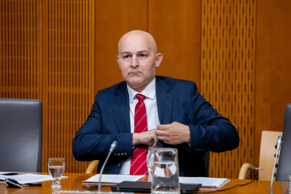 Minister Rončević ne pojasni sporne določbe v aneksih