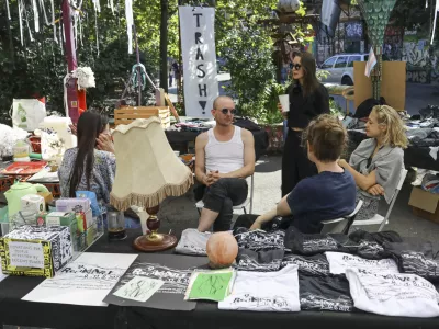 Reciklart odpira vpra&scaron;anja potro&scaron;nje in skupnosti