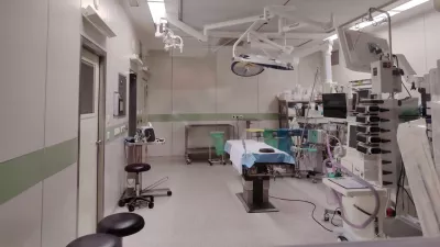 Splošna bolnišnica Celje z vlaganji in nakupi v objekte in opremo utrjuje vlogo ene ključnih slovenskih bolnišnic v naši državi. F Mojca Marot