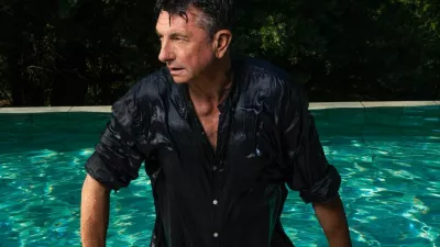 Biv&scaron;i nosilec vseh mogočih funkcij Borut Pahor se meni za žalitve na svojih spletnih straneh. Ta teden je ob vsem &scaron;portanju na&scaron;el čas tudi za promocijo podjetja Answear. 