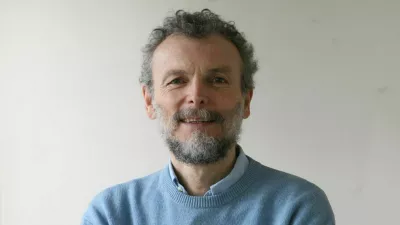 Dragan Petrovec, zunanji kolumnist- Dnevnik 2016 - portreti za komentarje in kolumne - kolumnisti - komentatorji - novinarji - novinarka - //FOTO: Toma Skale
