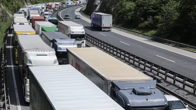 - 04.05.2026 - zastoj na primorski avtocesti zaradi prometne nesreče//FOTO: Jaka Gasar