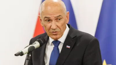 Ljubljana, vlada.Konstitutivna seja strateskega sveta za gospodarstvo.Predsednik vlade Janez Jansa.