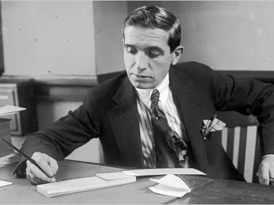 Ponzi1  