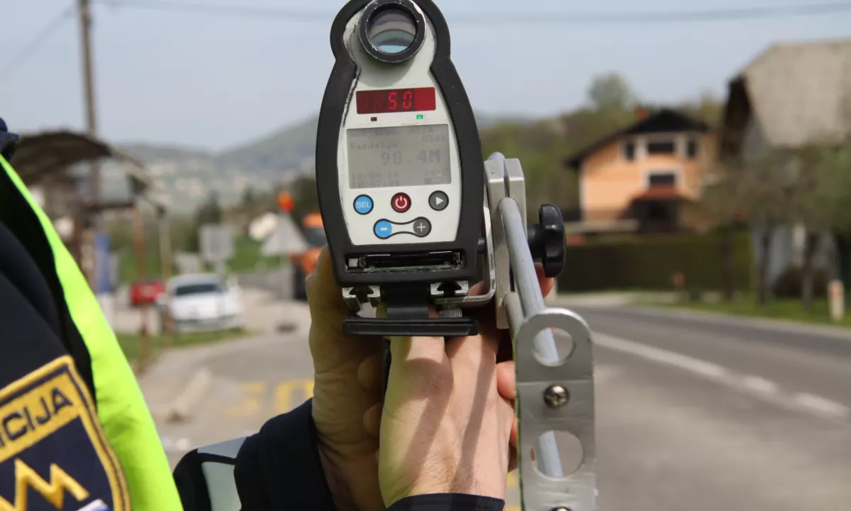 Pozor, radar! Policija začela poostreno nadzirati hitrost