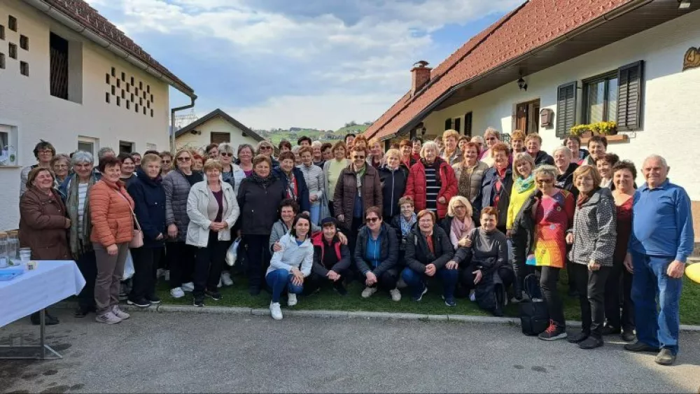 Dru&scaron;tvu kmetic Ajda / Foto: Irena Vavričuk