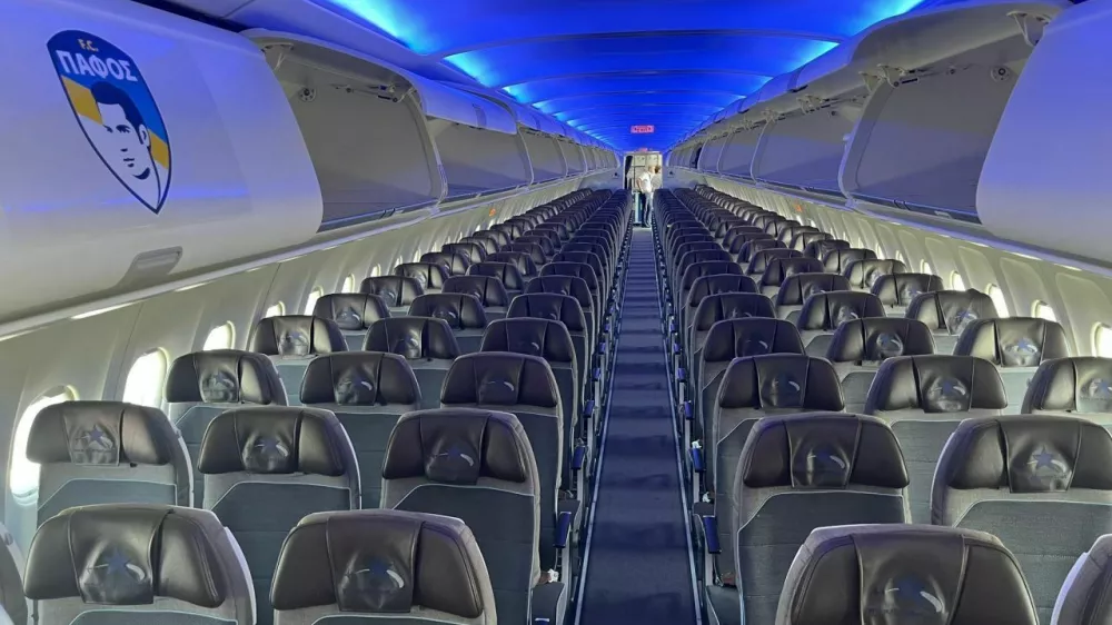  Chapman Freeborn je lani za ciprski klub Pafos FC organiziral polet z letalom Airbus A320. F arhiv