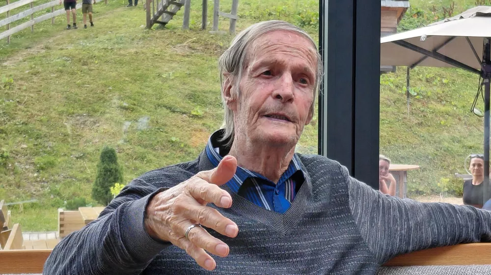Dieter Kindl je skoraj 45 let vodil razvoj Obertauerna in iz nekoč neznanega alpskega kraja pomagal ustvariti eno najbolj prepoznavnih smučarskih destinacij v Avstriji. 