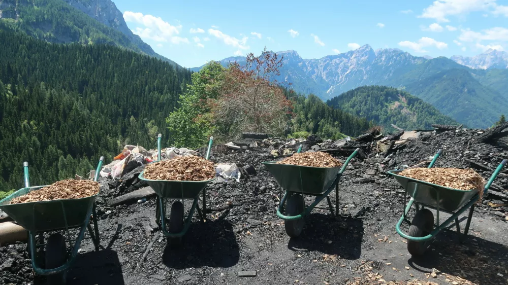 Iskrica, izletni&scaron;ka kmetija Bukovnik požar. Foto: Tatjana Pihlar / Foto: Tatjana Pihlar 