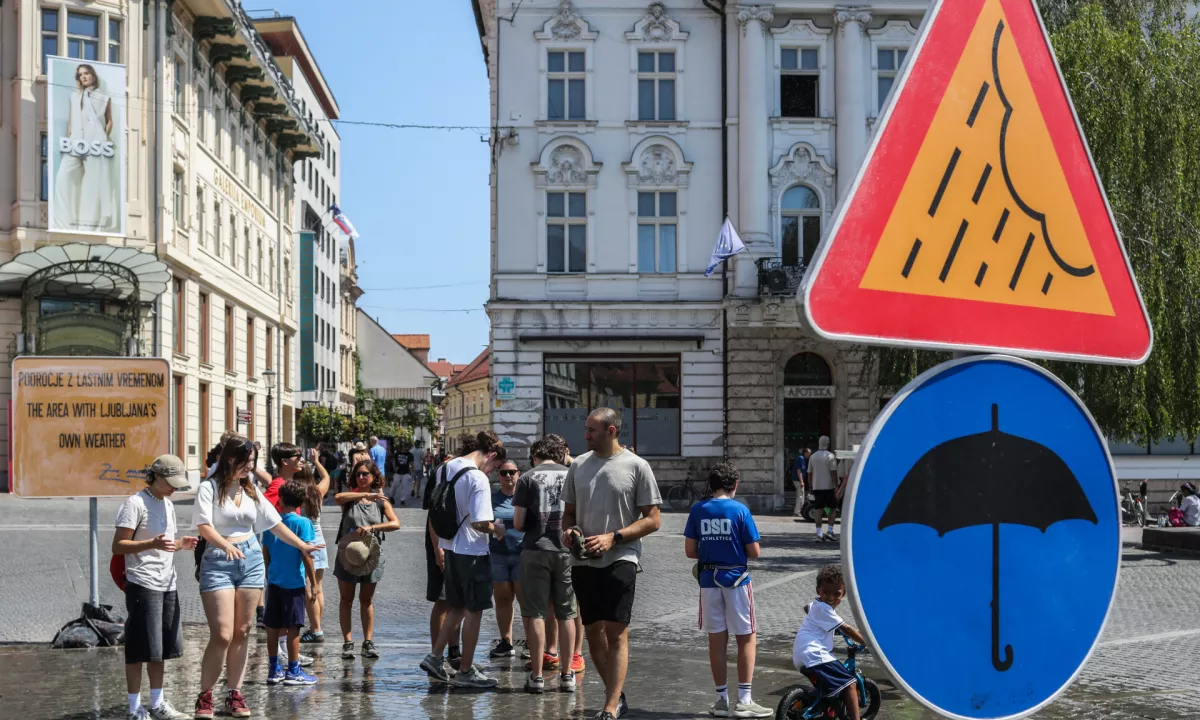 Danes do 39 stopinj, v alpskem svetu možna tudi kakšna ploha ali nevihta